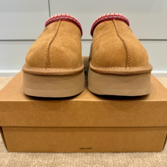 ***AUTHENTIC***  UGG Tazz II - Chestnut - Picture 6 of 10